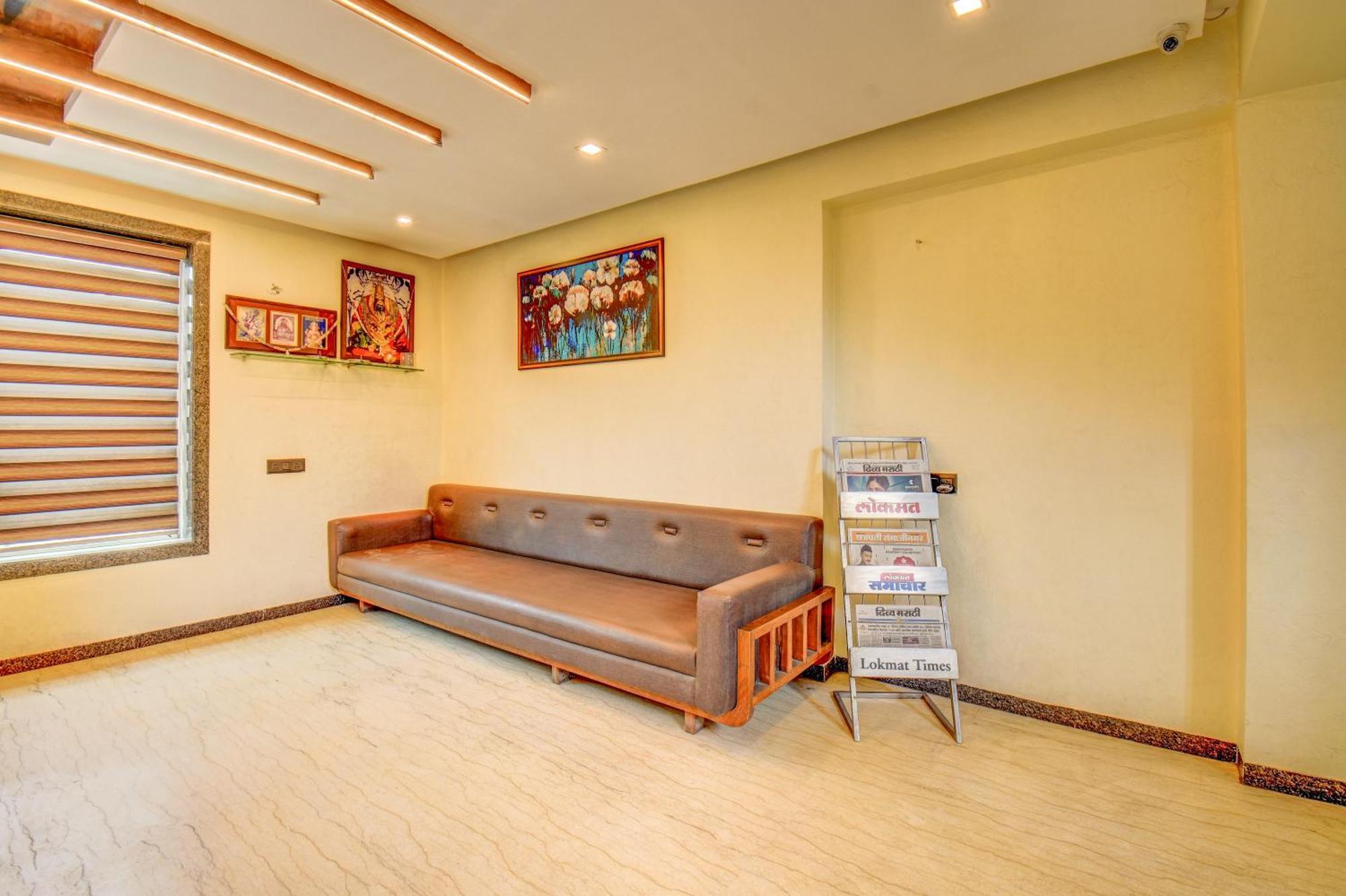 Hotel Deepali Executive Aurangabad  Eksteriør billede