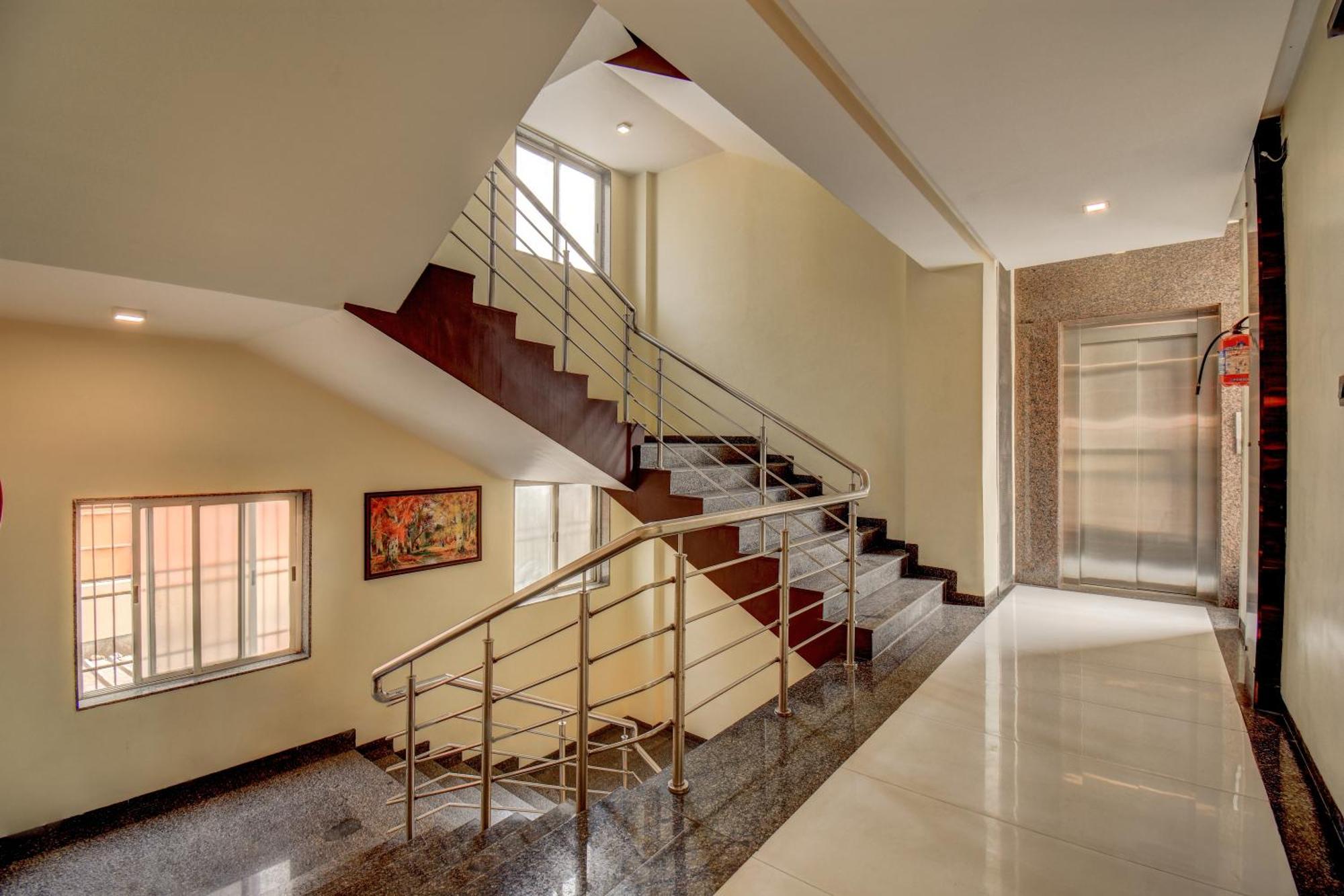 Hotel Deepali Executive Aurangabad  Eksteriør billede